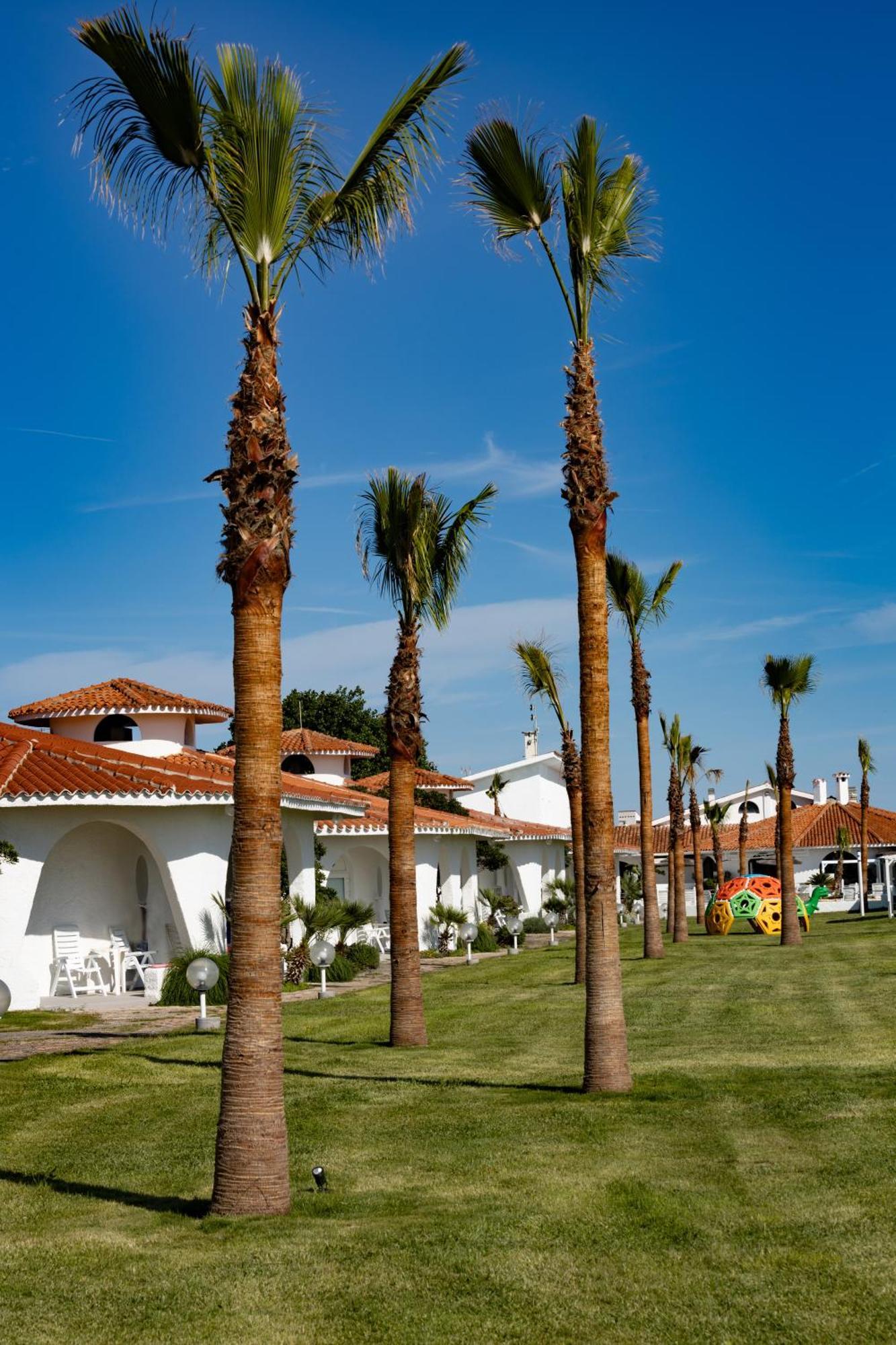 Cala Nostra Resort Marotta Exterior photo